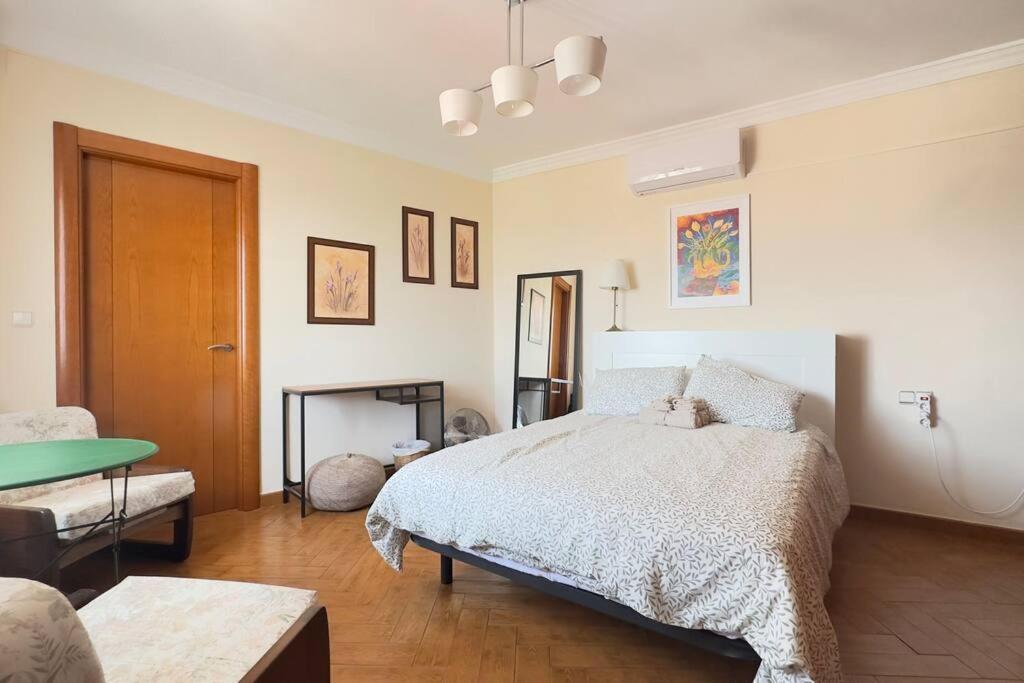 Casa Canillas - For Solo Travelers Or Small Groups Of 4 To 6 People Canillas de Aceituno Kültér fotó